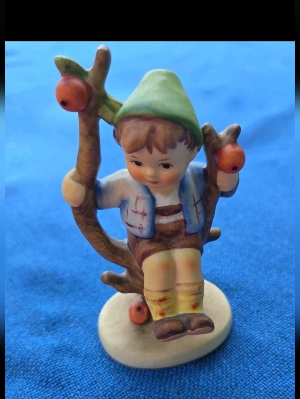 Collectible Vintage Goebel Hummel Apple Tree Boy #142 Figurine W. Germany 3.5"